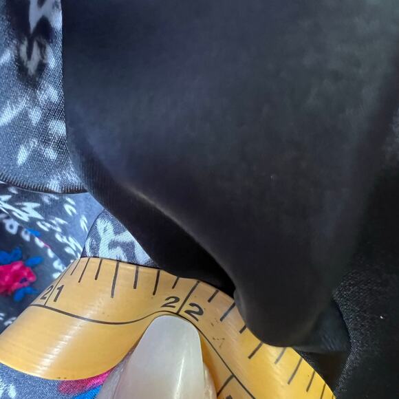 philosophy
Womens Blouson Sleeve Printed Blouse - Picture 8 of 8